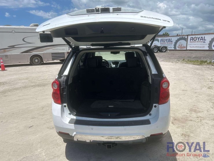 2013-chevrolet-equinox-image-21