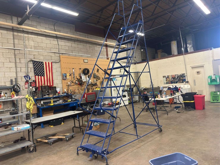 steel-rolling-ladder-image-1
