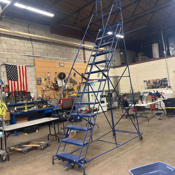 Steel Rolling Ladder