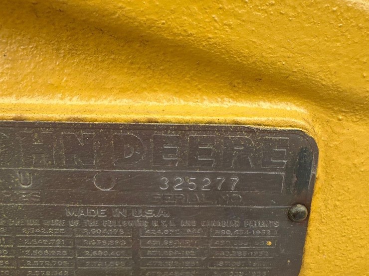 john-deere-320u-image-5