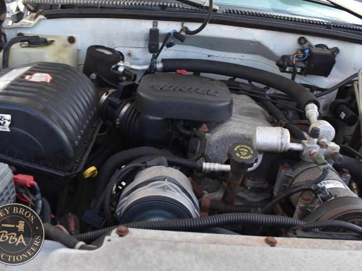 1999-chevrolet-3500-image-40