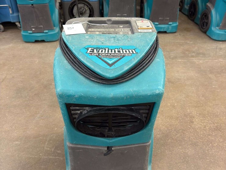 drieaz-dehumidifier-console-model-#-f292-sm-total-hours-2174-image-1