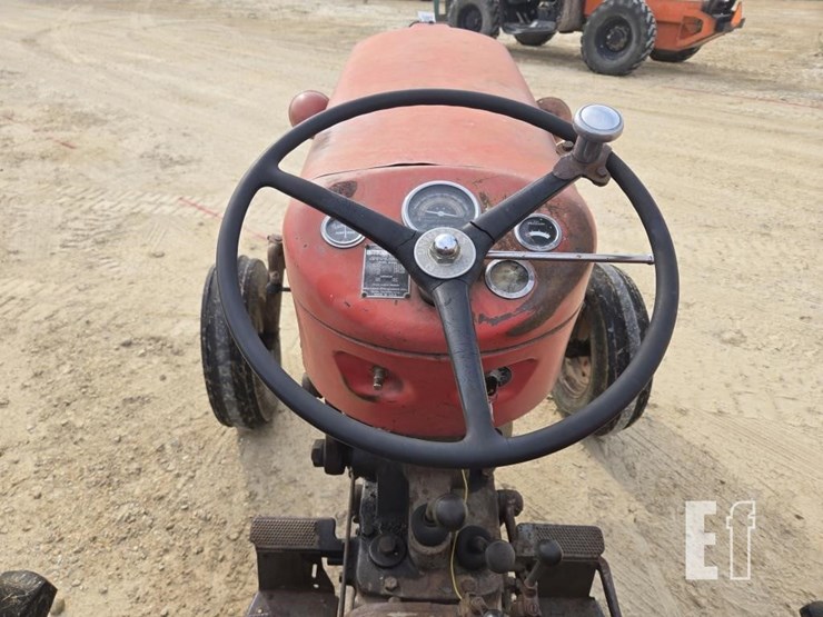 massey-ferguson-65-image-15