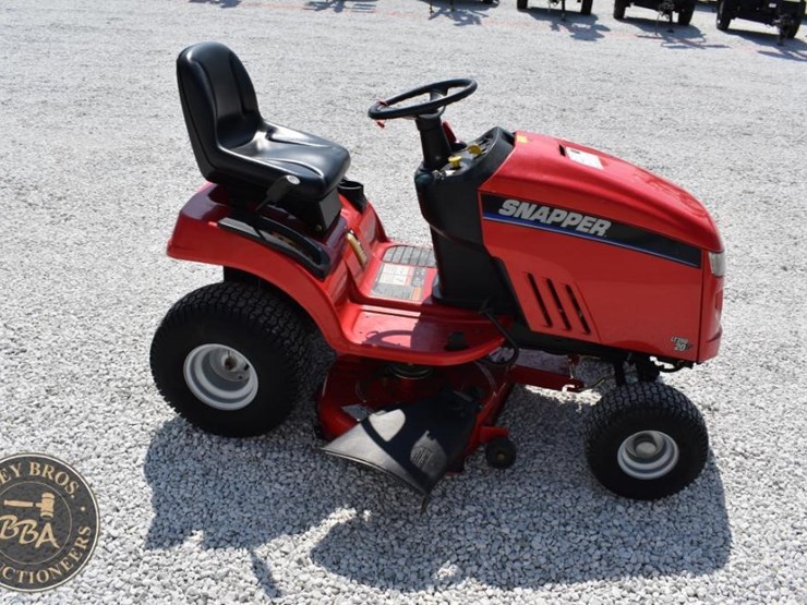 snapper-lt200-image-11