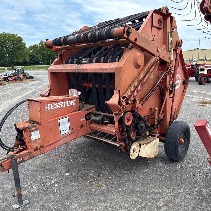 HESSTON 5500