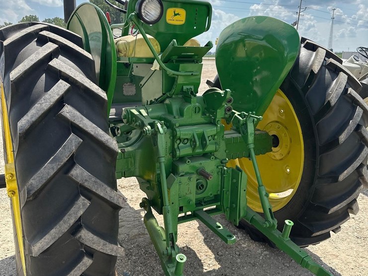 john-deere-2010-image-8