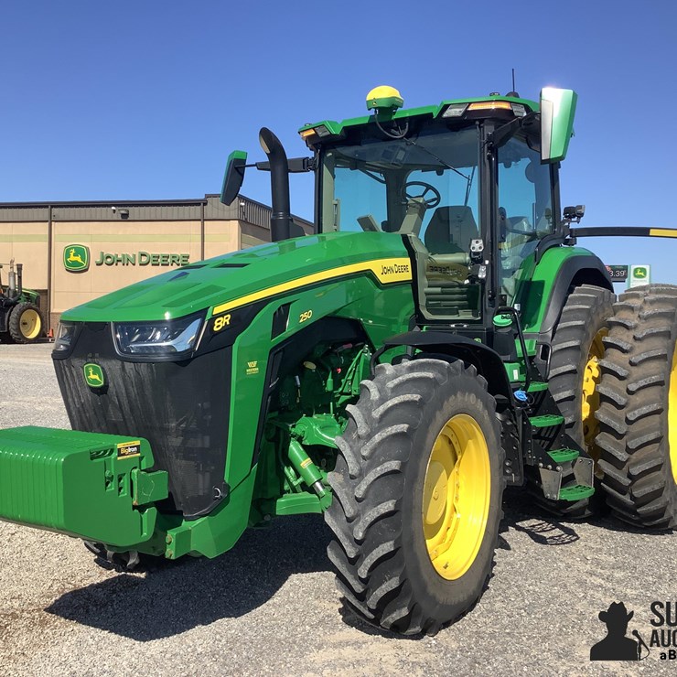 2023 JOHN DEERE 8R 250