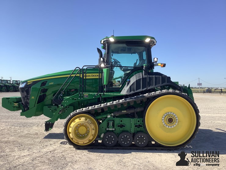 2023-john-deere-8rt-370-image-8