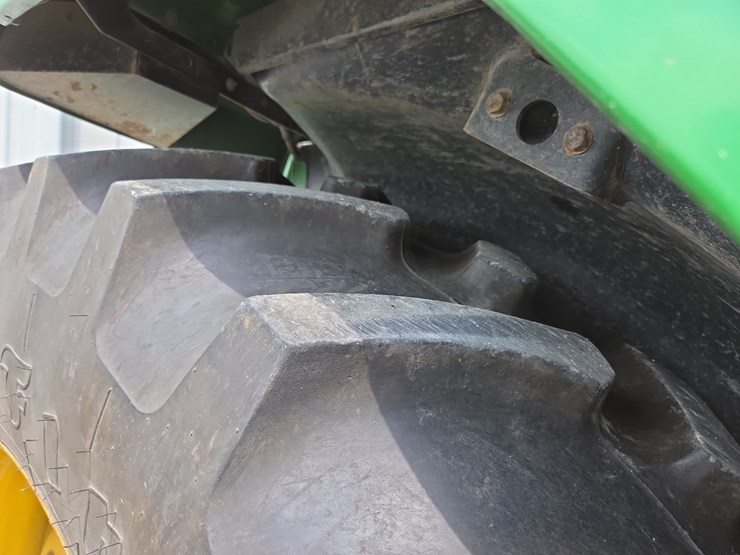 john-deere-8310-image-30