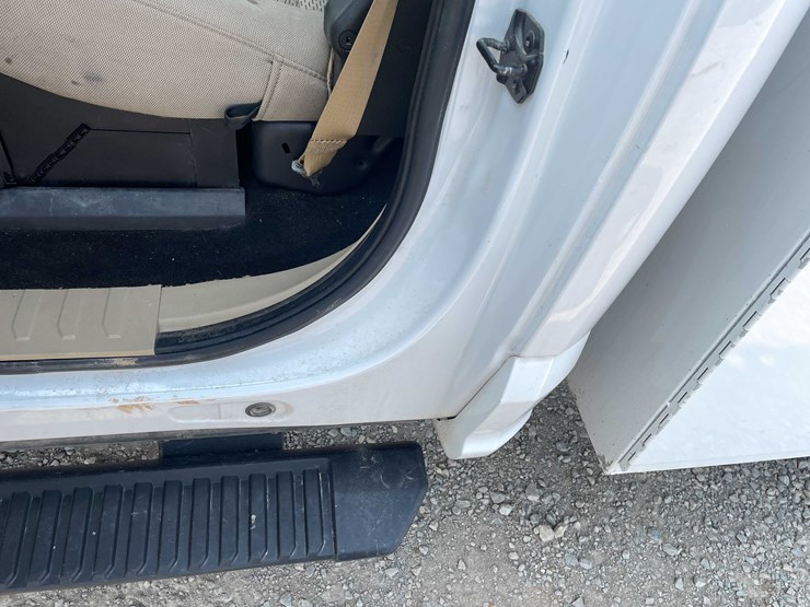 2019-ford-f350-xlt-image-11