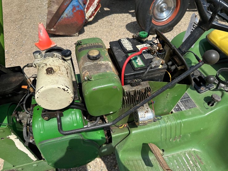 john-deere-112-image-5