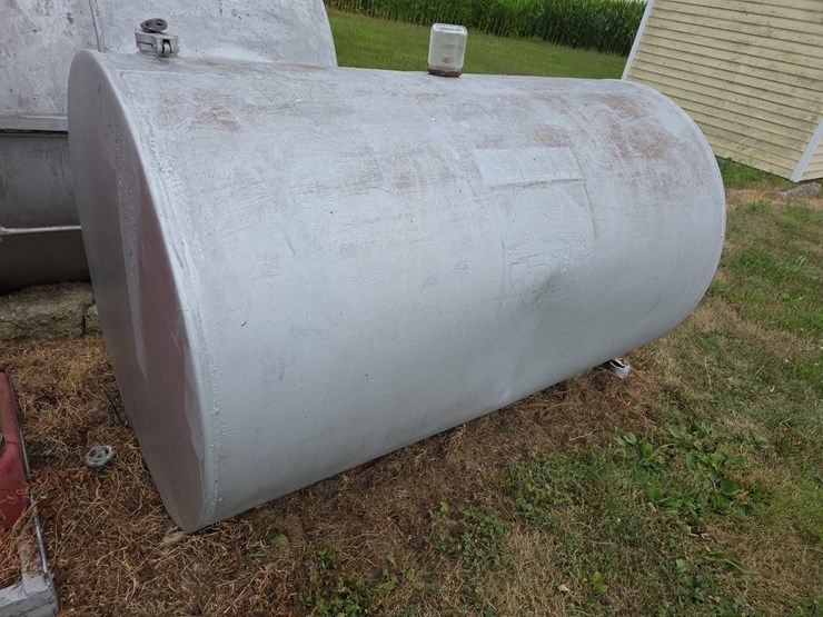 300-gallon-fuel-tank-image-2
