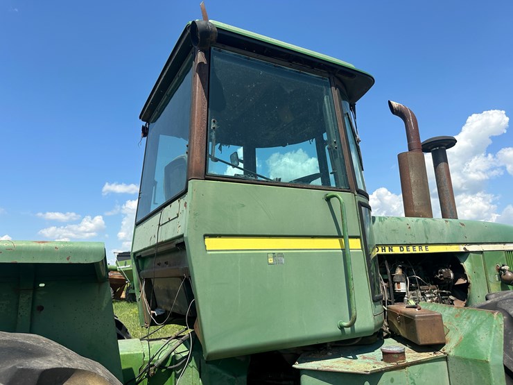 1976-john-deere-8430-image-13