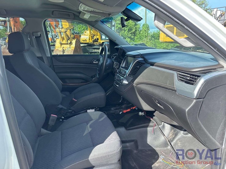 2019-chevrolet-tahoe-image-22