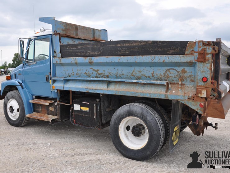 1994-freightliner-fl70-image-7