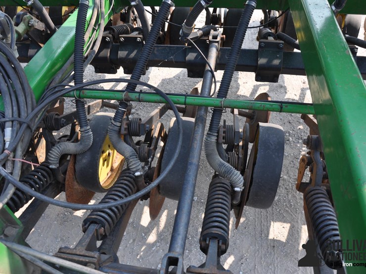 john-deere-750-image-18