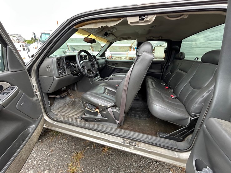 2003-chevrolet-1500-image-10