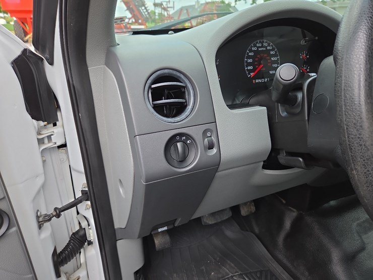 2008-ford-f150-xl-image-28