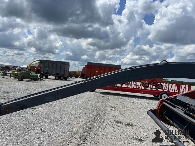 hesston-1160-image-14
