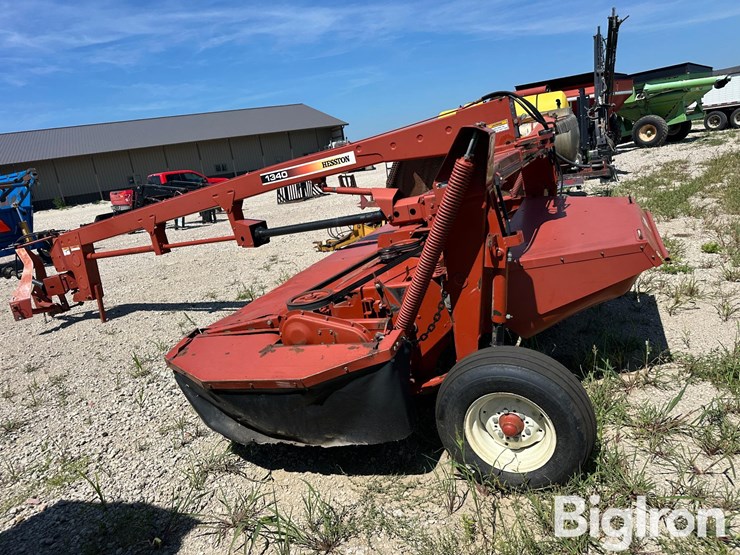 hesston-1340-image-8