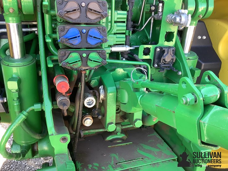 2023-john-deere-8r-250-image-19