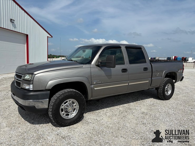2006-chevrolet-silverado-2500hd-image-1