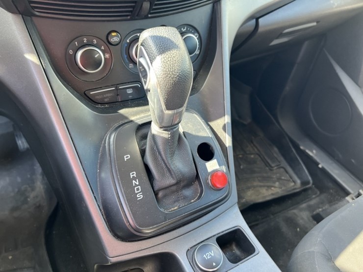 2014-ford-escape-image-31