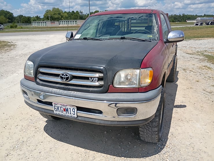 2002-toyota-tundra-image-16