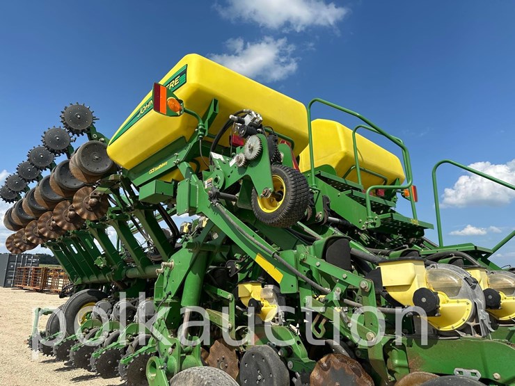 john-deere-1790-image-16