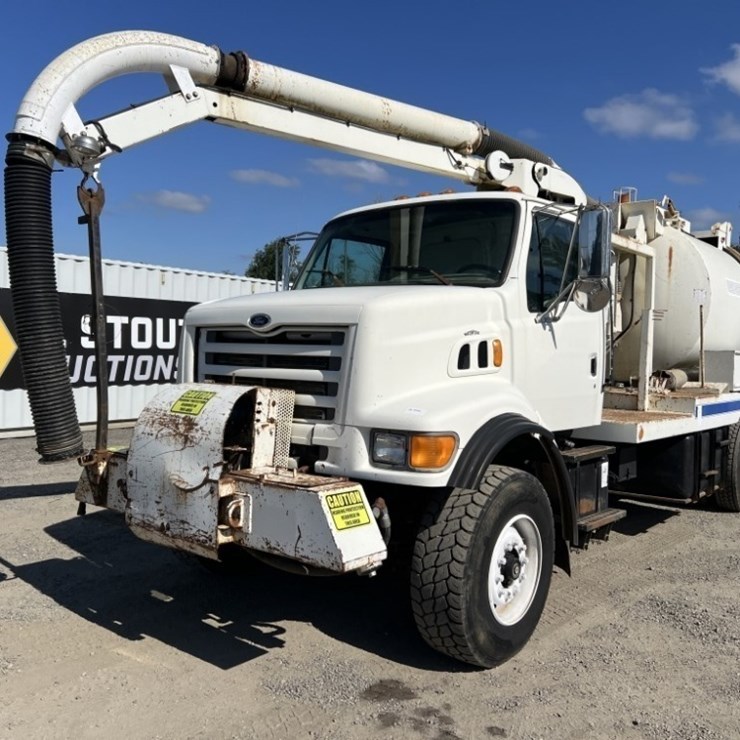1998 FORD L8501