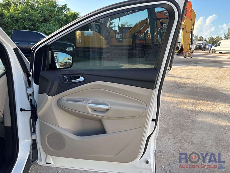 2014-ford-escape-image-22