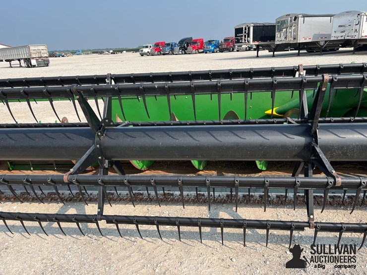 john-deere-630f-image-10