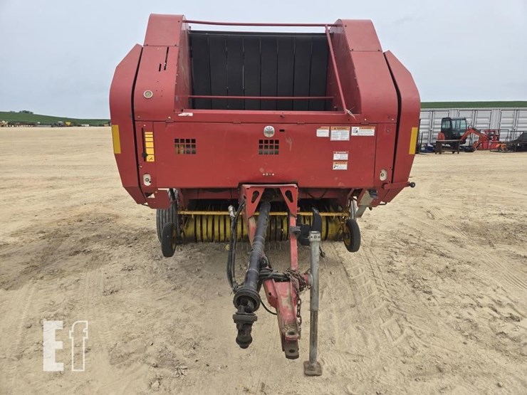 new-holland-br7090-image-2