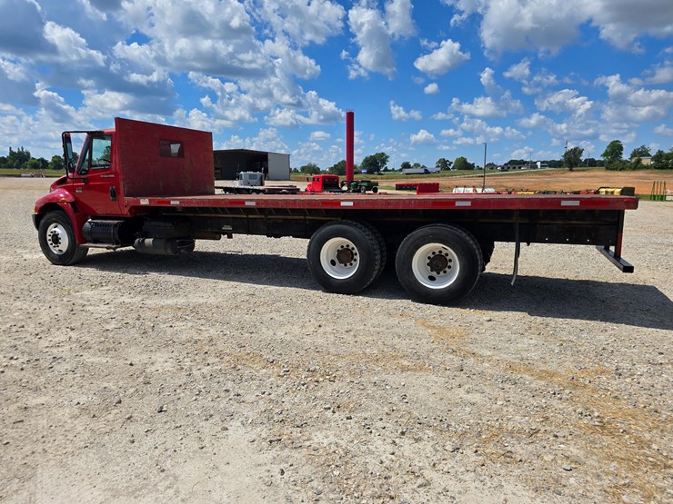 2003-international-durastar-4400-image-20