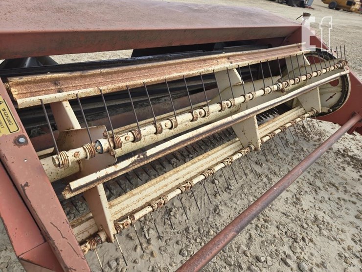hesston-1090-image-8