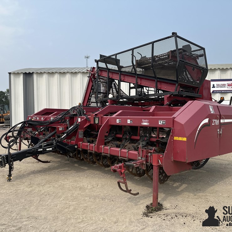 2010 AMITY 2700