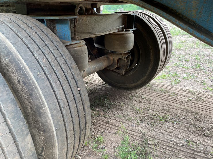 2005-kenworth-t800-image-30