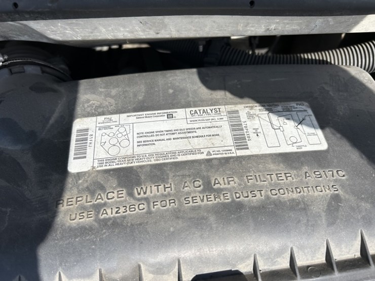 1998-gmc-3500-image-41