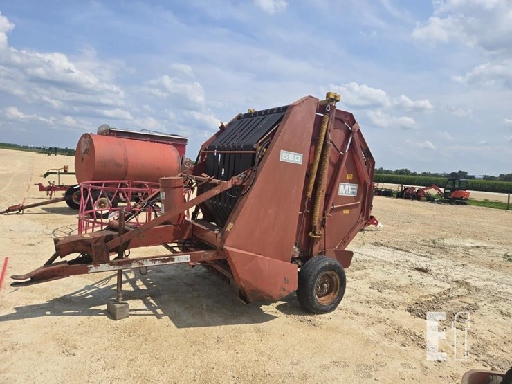 massey-ferguson-560-image-10