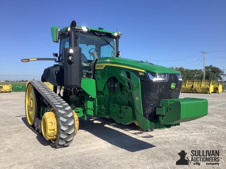2023-john-deere-8rt-370-image-3