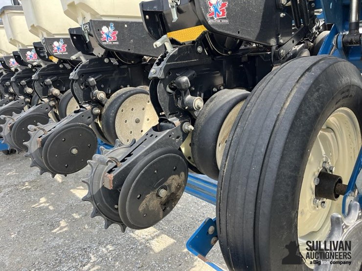 2009-kinze-3600-image-20