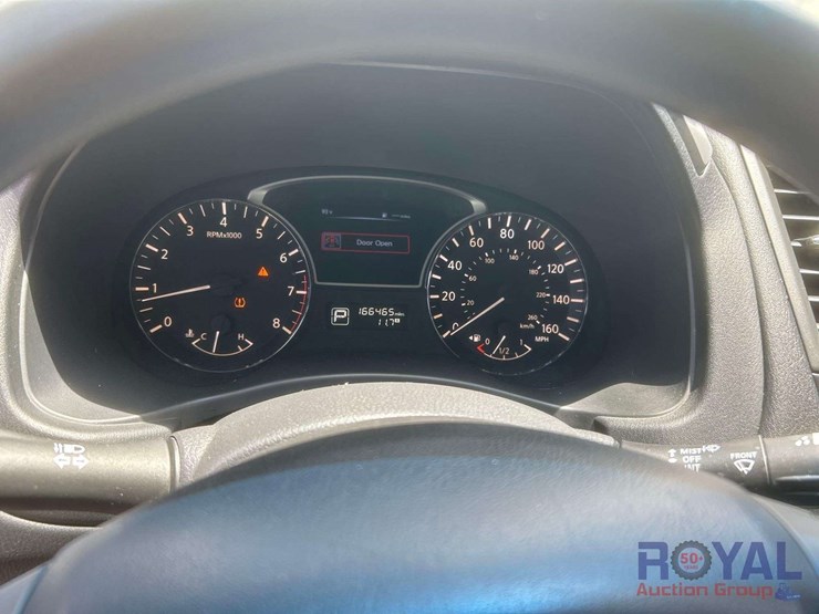 2015-nissan-pathfinder-image-11