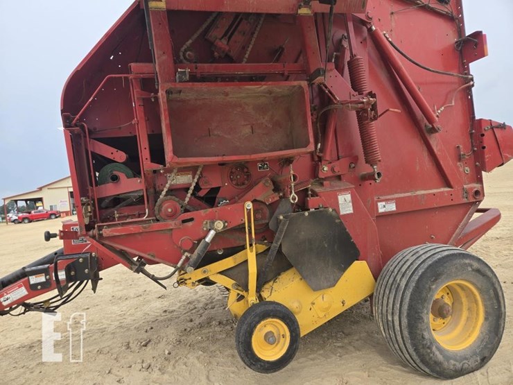 new-holland-br7090-image-15