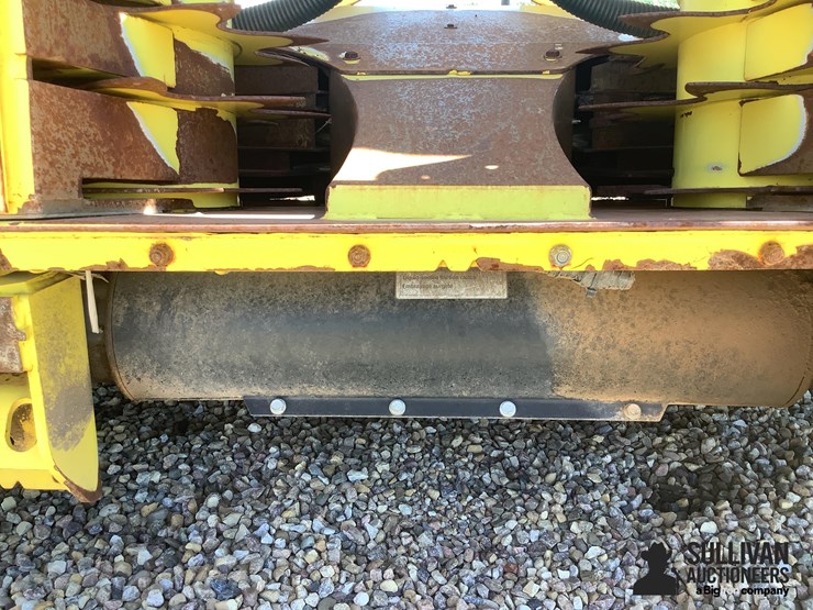 2022-john-deere-772-image-14