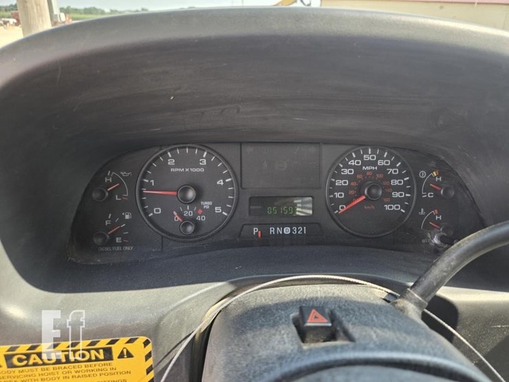2006-ford-f550-image-10