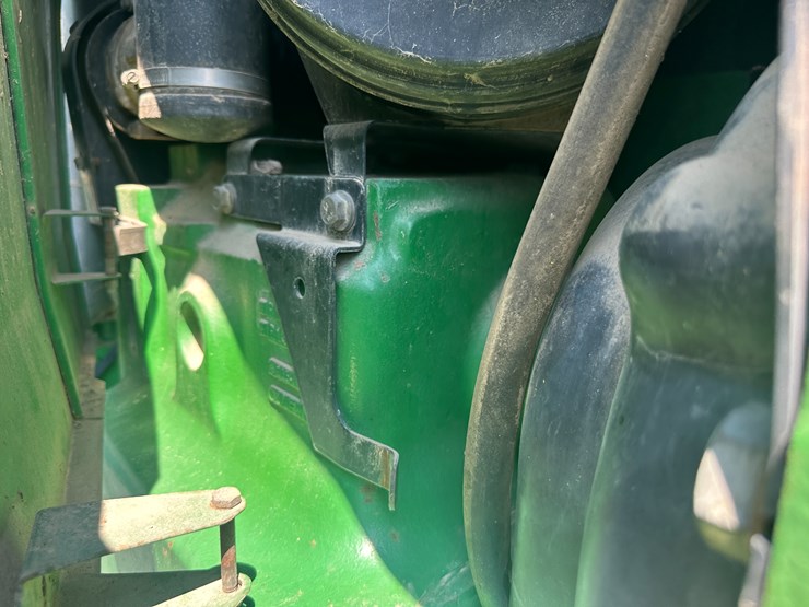 2000-john-deere-8410t-image-65