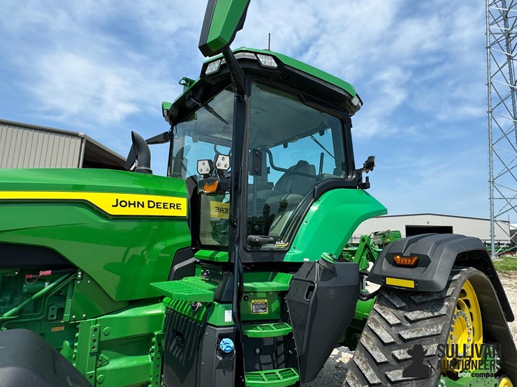 2021-john-deere-8rx-410-image-11