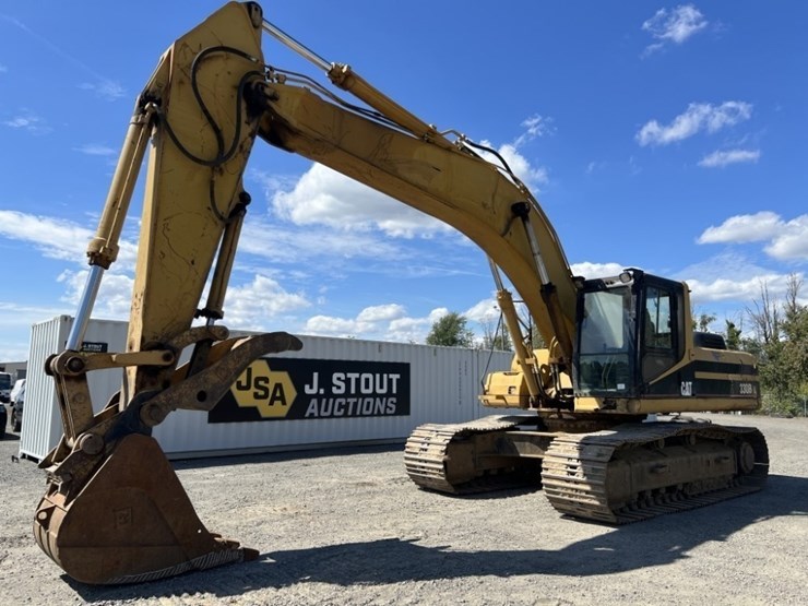 caterpillar-330b-image-1