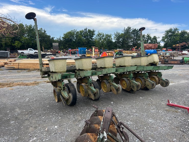 john-deere-7000-image-3