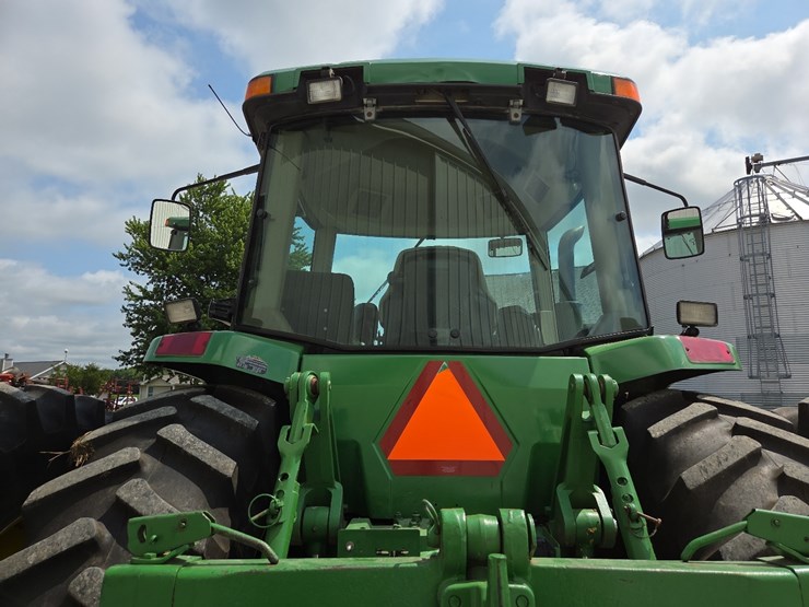 john-deere-8310-image-23